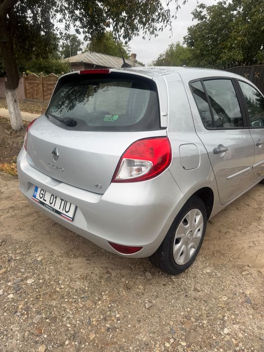 Renault clio stare impecabila