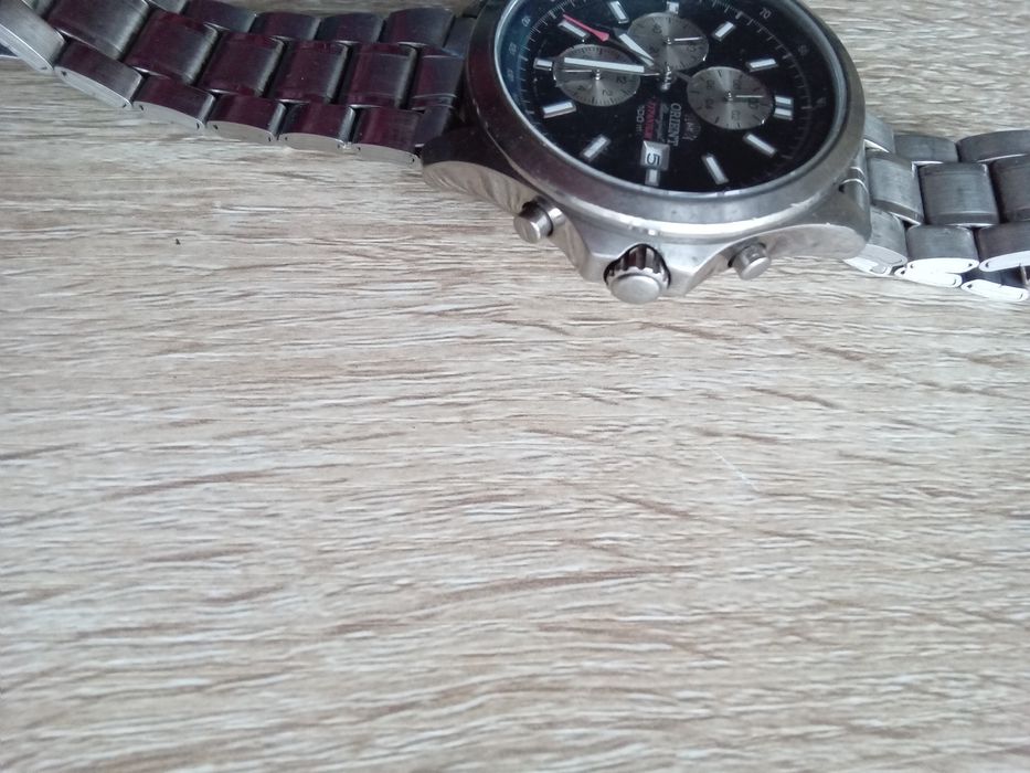 Ceas orient chronograph titanium.