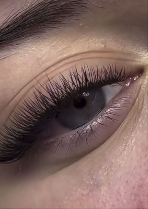 Наращивание ресниц.