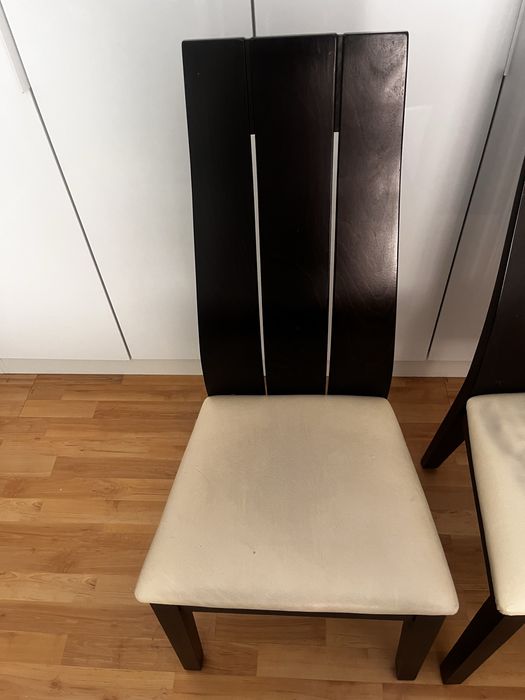 Трапезни столове 2бр.