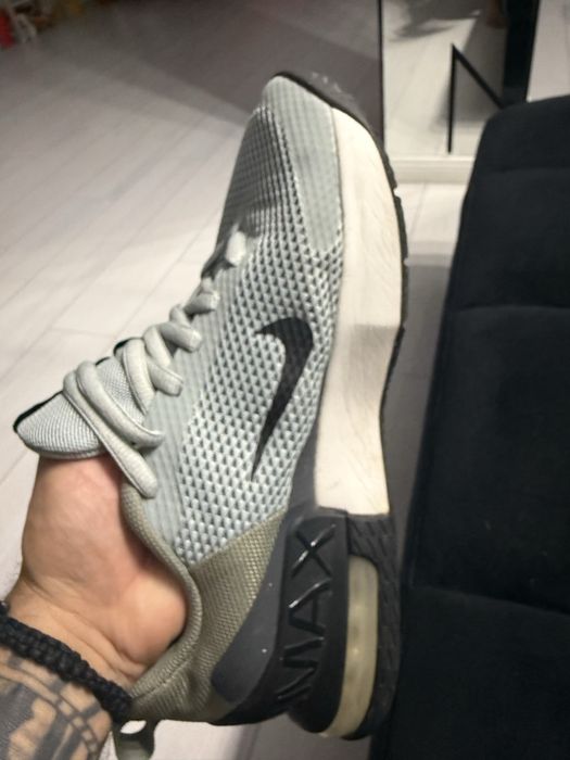 Nike AIR MAX 42,5