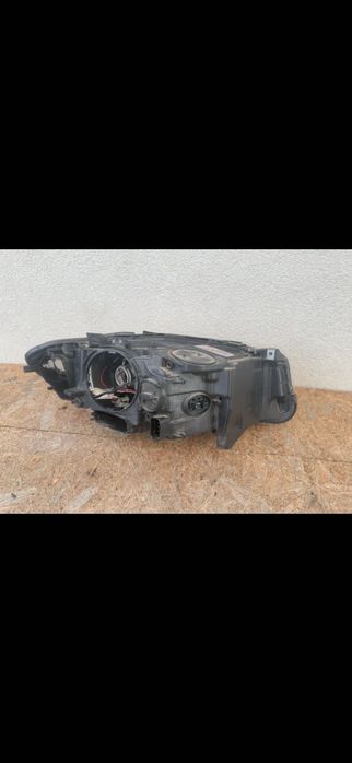 Far stânga xenon + LED BMW Seria 5 F11 F10
