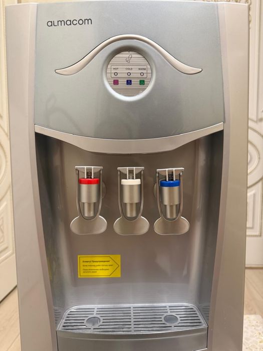 Диспенсер для воды Almacom