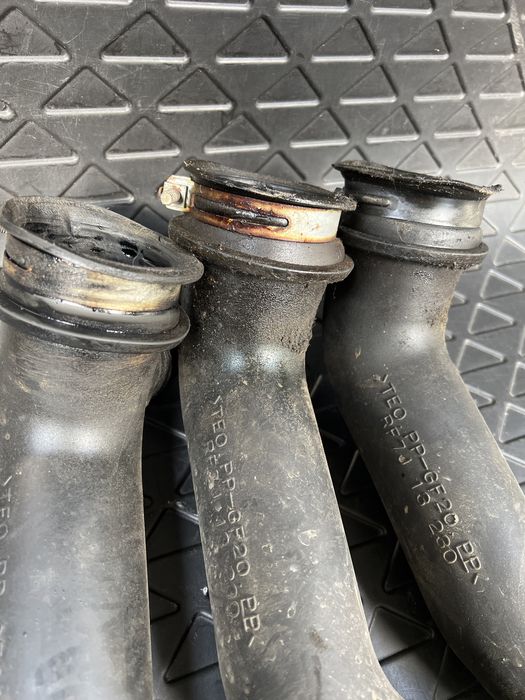 Furtun aer turbo Mazda 5 2.0d 2005-2012 rf7j Piese dezmembrari Mazda