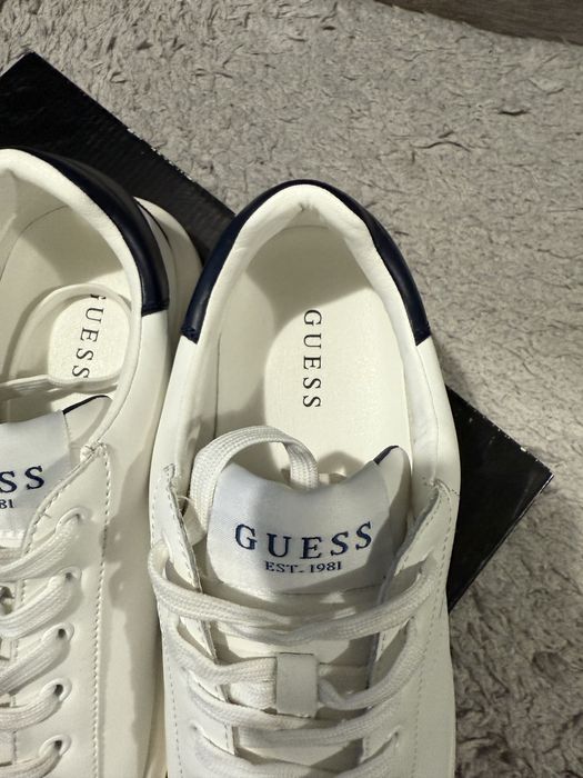 Adidasi Guess albi barbati