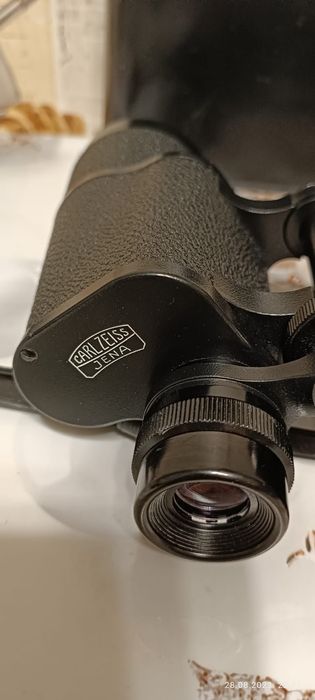 Бинокль Карл Цейс 10×50