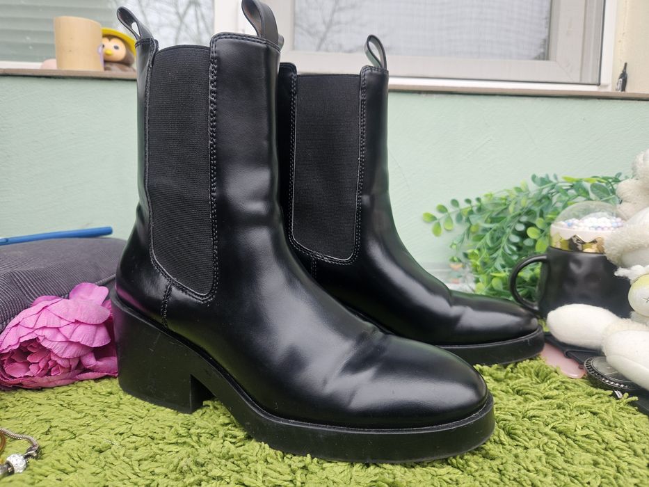 H&M черни ботуши N40