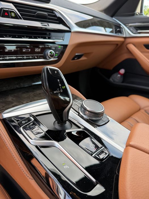 Predare leasing BMW 530i Luxury Line LCI