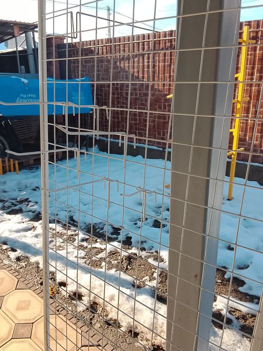 Продам стеллажи и сетки