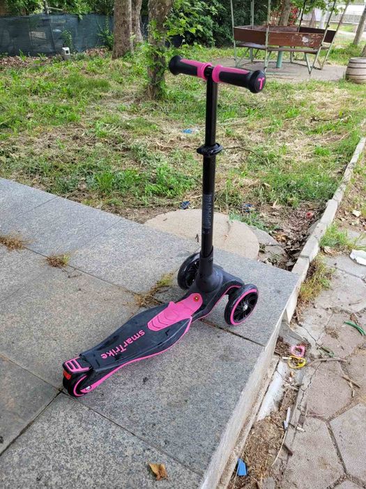 Smart Trike тротинеткаsmarTrike - Детски разтегаем скутер Xtend, розов
