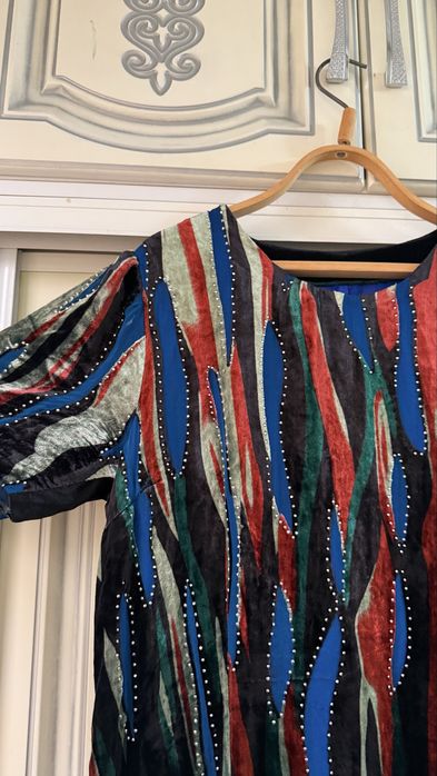 Әдемі көйлек сатылады