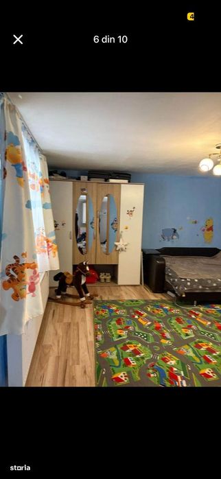 Casa cu 5 camere, curte mare, acces asfaltat