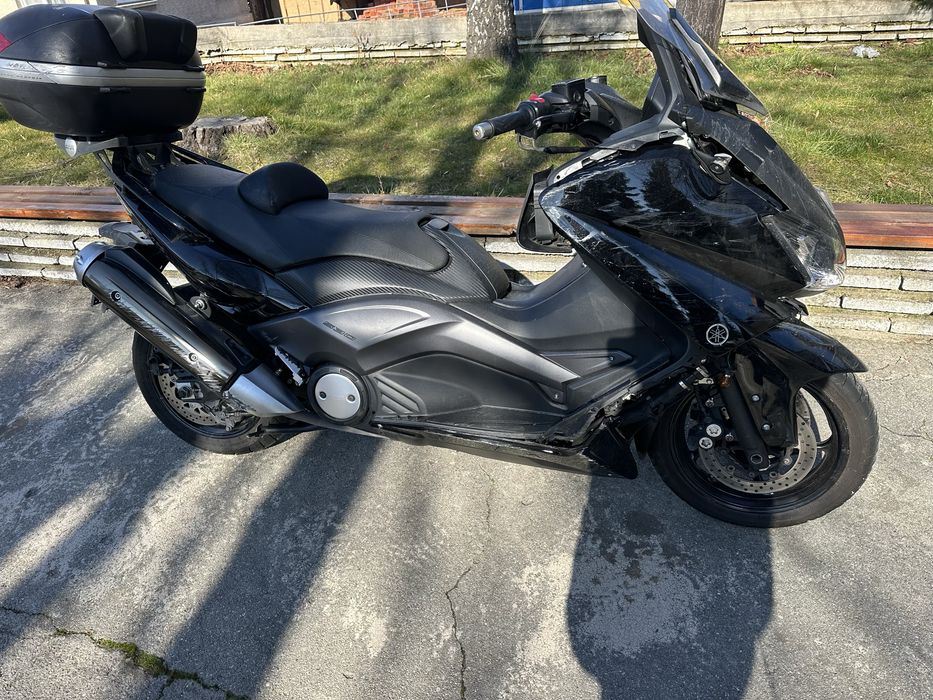 Ямаха т-мах внос от италия на 28000км