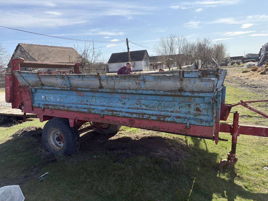 Mic gunoi grajd pentru fertilizat natural pamantul