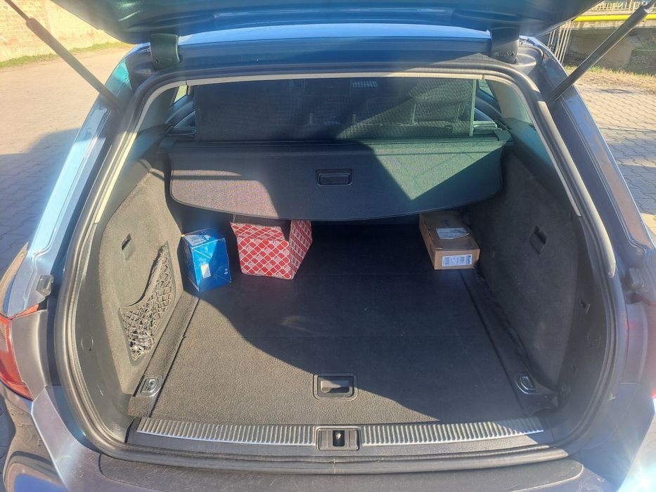 Vand seat exeo an 2011 motor 2000 diesel  km 317 mi