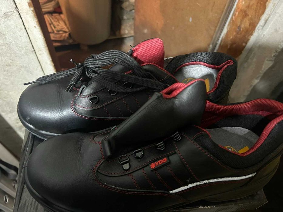 Работни обувки - нови, мъжки и дамски