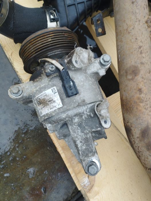 Compresor clima alternator electromotor Dacia Duster 1.5dci euro 6