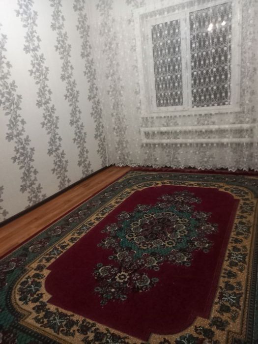 квартира сотилади 4хонали 5этажли дом 1-этаж