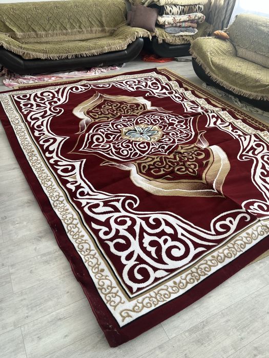 Продаются ковры 2,5 х 3,5 м