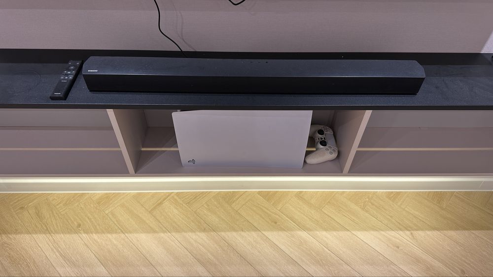 Samsung саундбар HW-B550