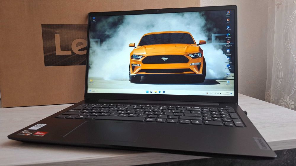 Lenovo V15 G3 /AMD R5 5625U /8Gb /256Gb SSD /15.6"FHD