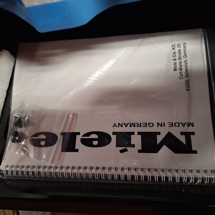 Чисто нова фурна за вграждане Миеле 24м гаранция Контрол