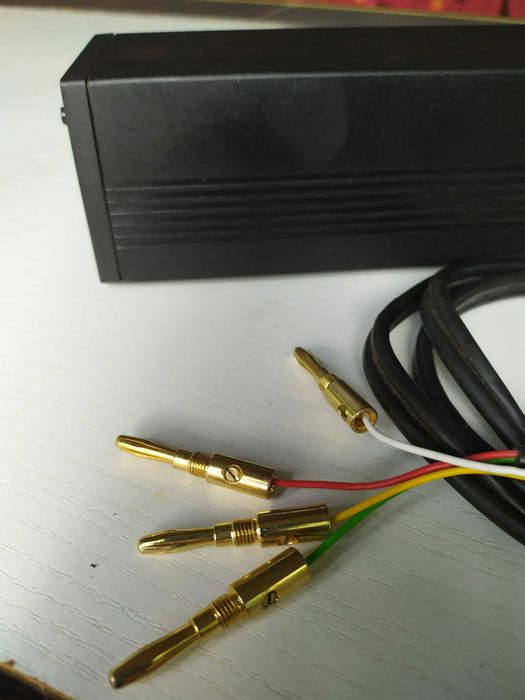 Усилвател за електростатични слушалки Senheiser her2000