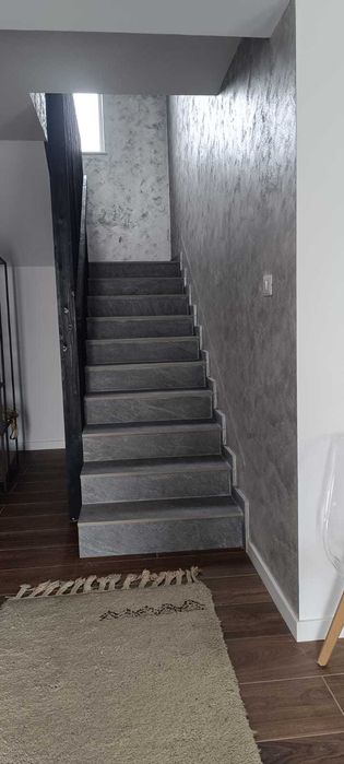 2 Apartamente la casa