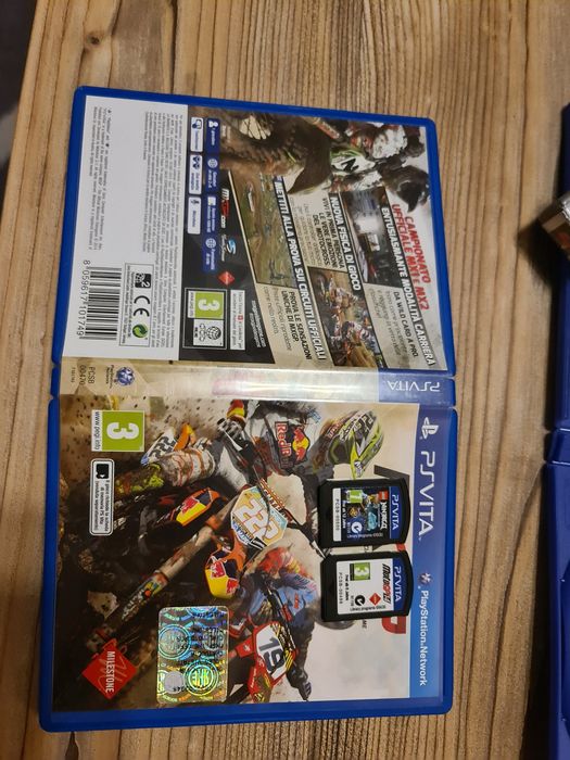 Playstation PS2, PS4 si PS4 Slim + Jocuri PS2 Vita