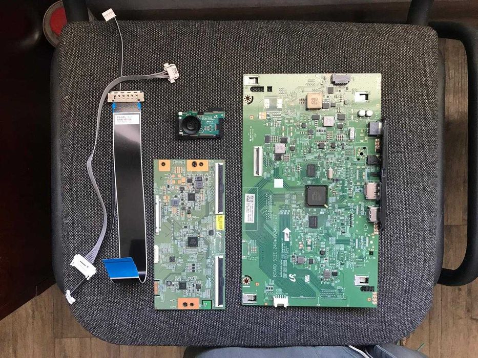 Запчасти: материнская плата  от монитора Самсунг U32R590CWI.ТОРГ