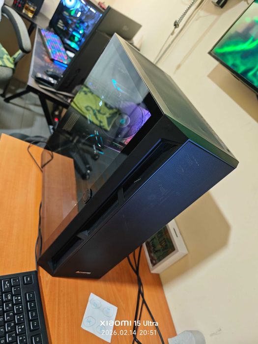 Геймърски компютър B550 / AMD Ryzen 7 5700 / 16GB DDR4 / 1TB SSD / 1TB HDD / XFX Radeon RX 9060 8GB