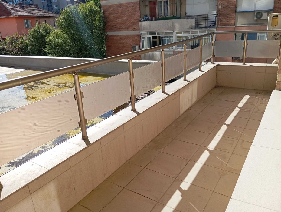 Дава се под наем Тристаен апартамент в с. Самоводене, Област Велико Търново - 80 кв.м за 357 € - Снимка #7