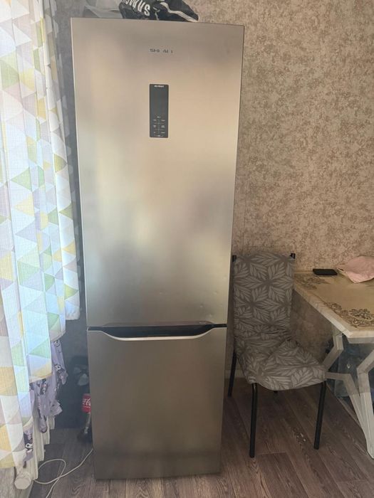 Холодильник 2х камерный