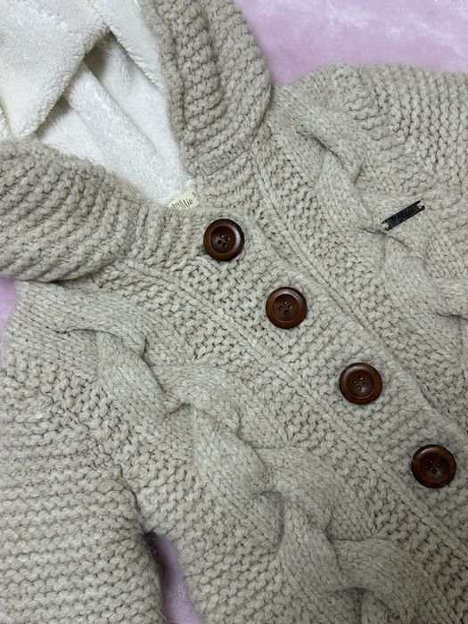 Продам вязаный комбинезон на весну