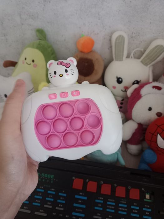 Мягкие игрушки все продам за 2000
