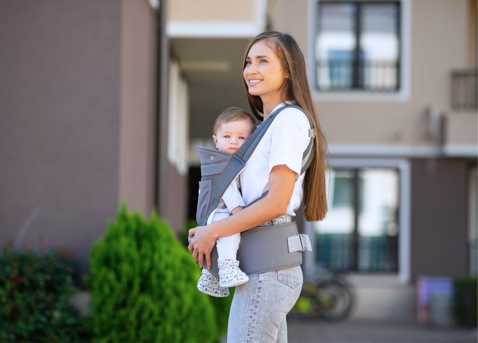 Раница за бебеносене KikkaBoo с хипсит – перфектно състояние