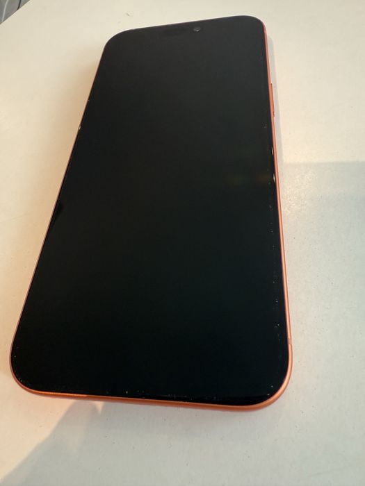 Apple iPhone 17 pro max Silver (за части)