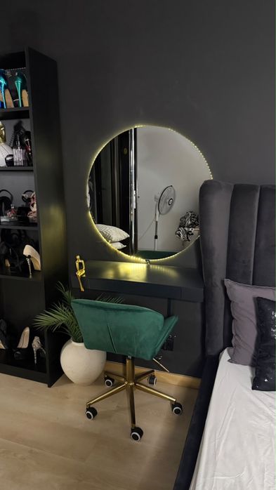 Vand Set Make-up Masa Scaun si Oglinda Iluminata