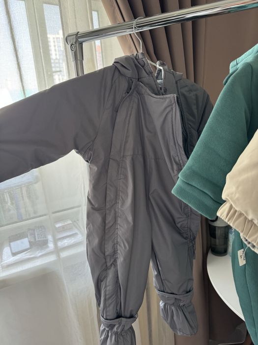 Продам комбинезоны в хорошем состоянии