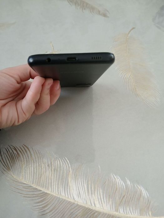 Samsung A 12. 800 ming.