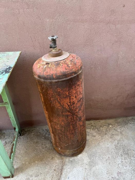 Большой газовый балон бу