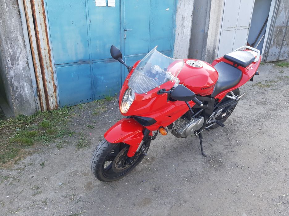 Motocicleta Hyosung GT650 S