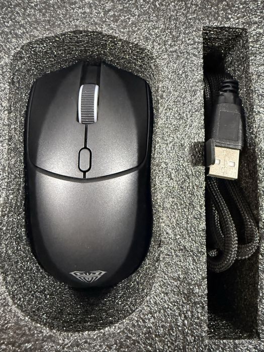 Игровой мышь для компьютера без проводные