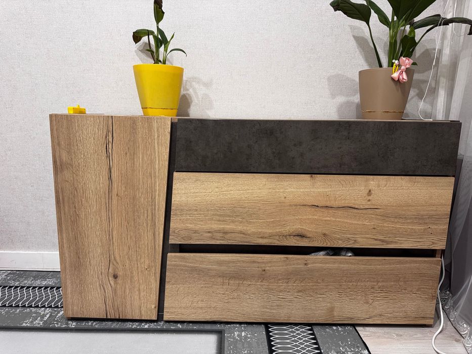 Кровать с тумбой