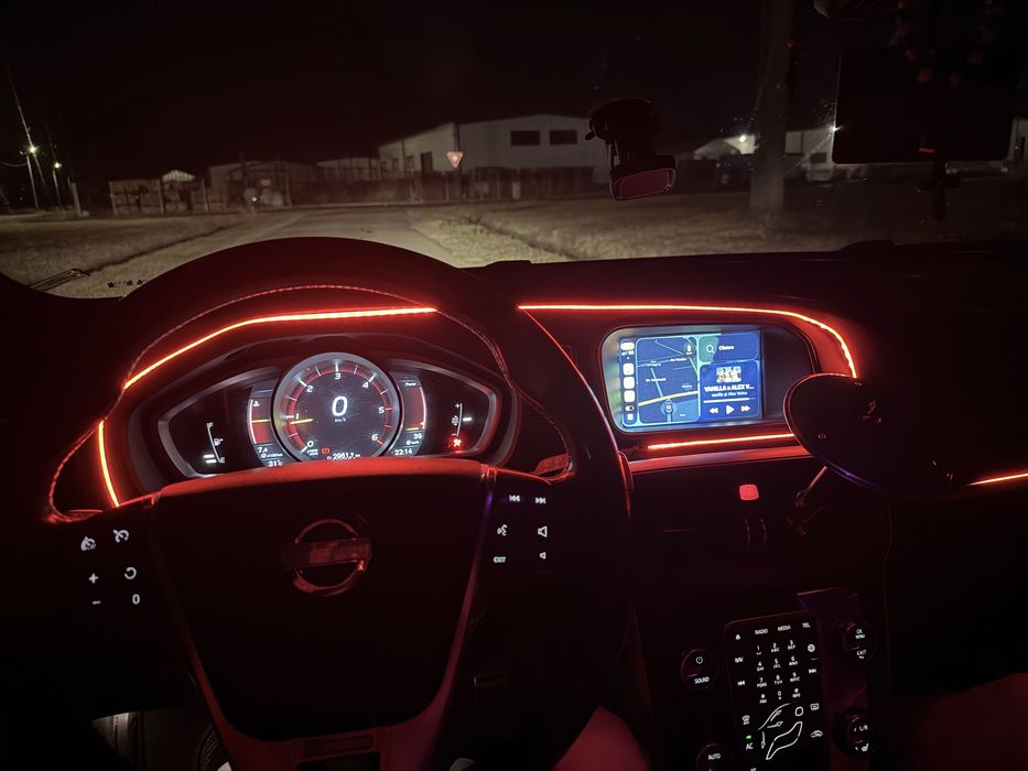 Volvo V40 D2 R-Design 2016 | 2.0 Diesel | Stage 1 (150 CP) | Foarte întreținut