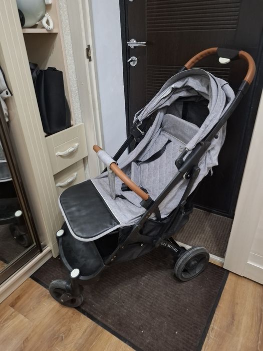 Коляска в отличном состоянии