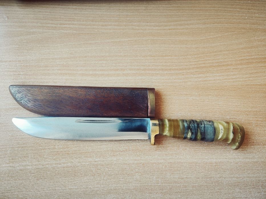 Стар нож с красива дръжка