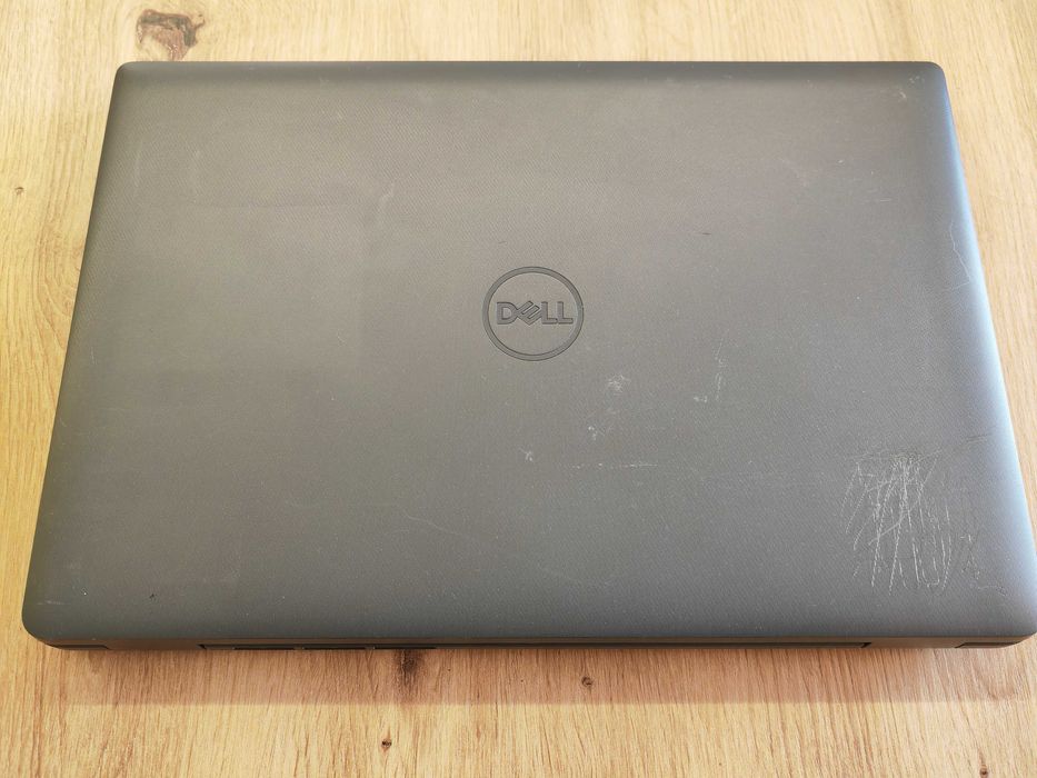 Нов лаптоп Dell Latitude с 6-ядрен i3-1315U и 14'' FHD 256 GB гаранция