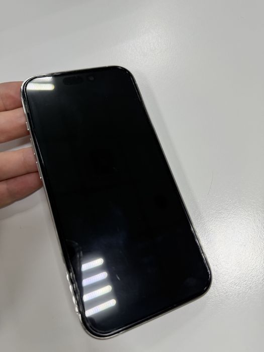 Продам iPhone 14pro в отличном состоянии