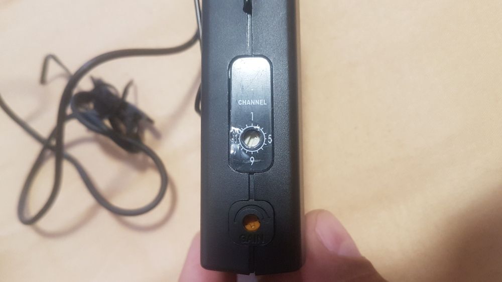 Lavaliera    UHF